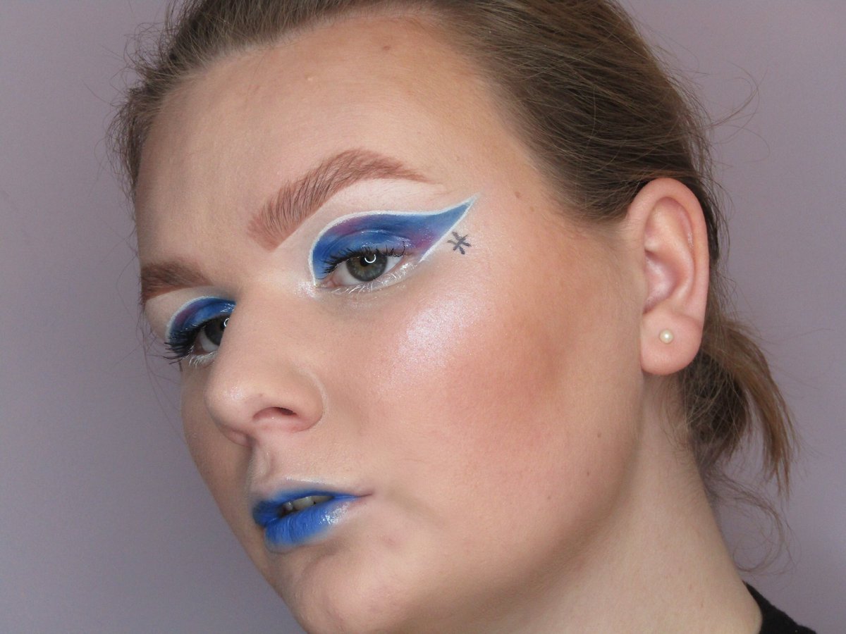 lil Pisces baby ♊️
.
<a href="/StrCrshdMineral/">St🌟rCrushedMinerals</a> shadows in electric blue, sky blue, and orchid
@NyxCosmetics white gel liner and microbrow pencil in chocolate
<a href="/milkmakeup/">Milk Makeup</a> Pisces stamp
<a href="/BenefitBeauty/">Benefit Cosmetics US</a> 24-hour brow setter
<a href="/ABHcosmetics/">Anastasia Beverly Hills</a> moonchild glowkit and lipkit