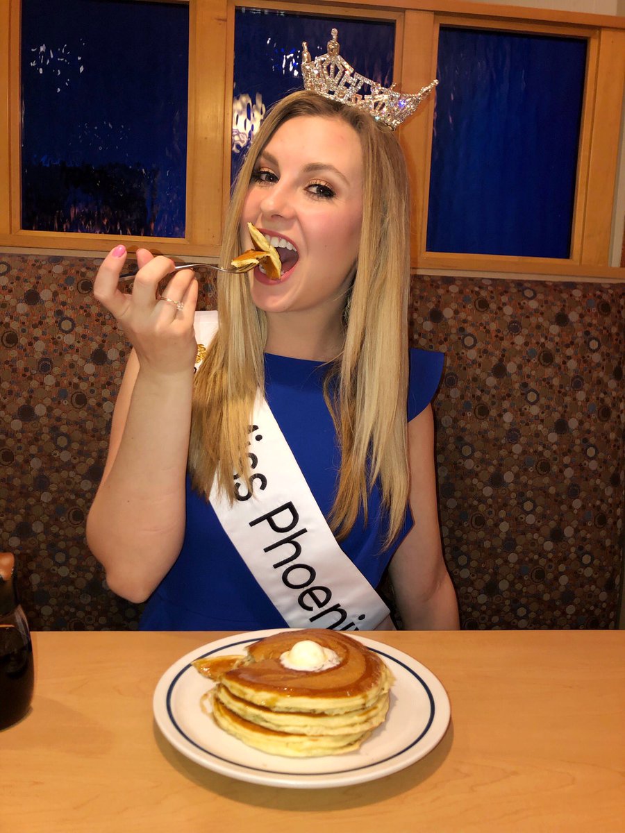 Another wonderful #ihoppancakeday for @CMNHospitals 🥞