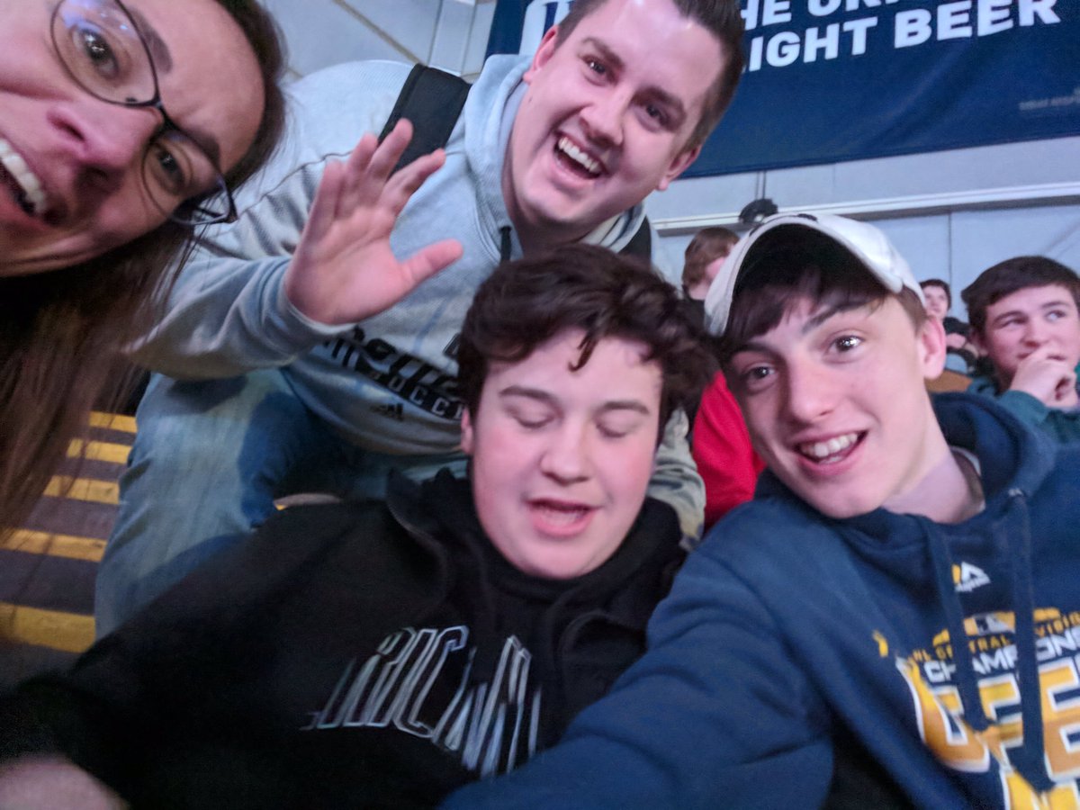 writtz_chz's tweet photo. @mkeadmirals #nsbfanpic #MILhockey #admiralsinteractive https://t.co/aDnCEDfR4x