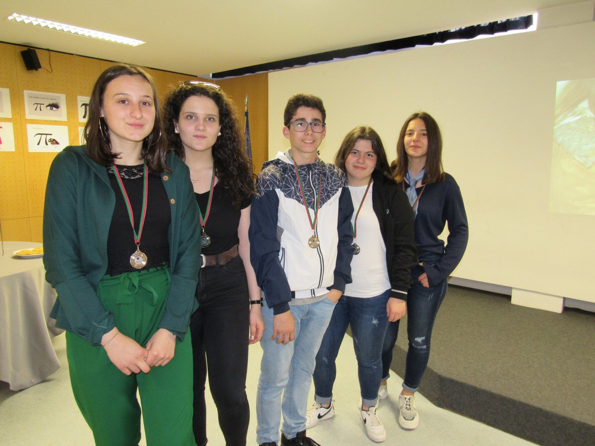 Profitecla's tweet photo. E a atividade "Enigma do PI" chega ao fim!
Obrigada a todos/as por participarem nesta iniciativa 👏 E, parabéns à vencedora, @Profitecla Braga 🥇
#Profitecla #ProfiteclaPorto #ProfiteclaBarcelos #ProfiteclaBraga #EnigmaDoPI https://t.co/p6d7SmYyid