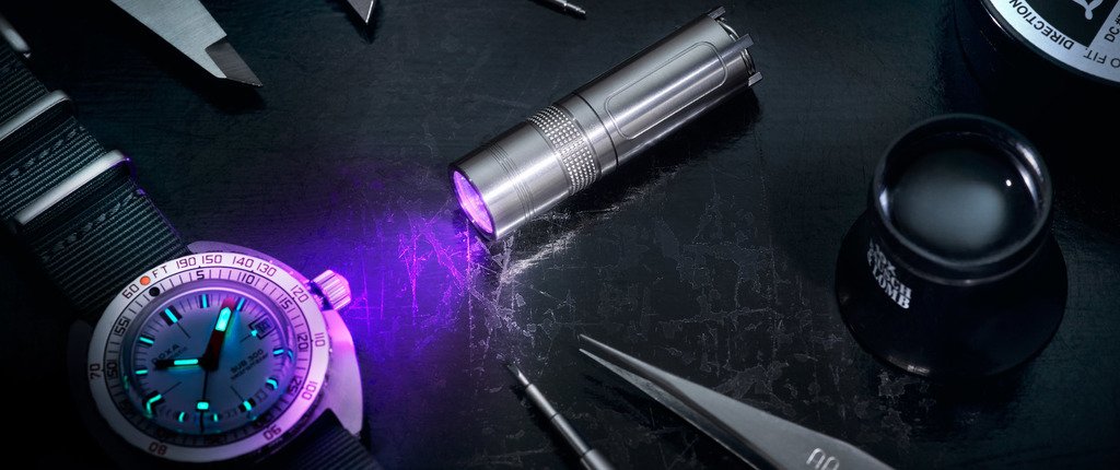 senzatempowatch's tweet photo. Muyshondt Maus UV Torch for RedBar Group https://t.co/rYsYzM3whu