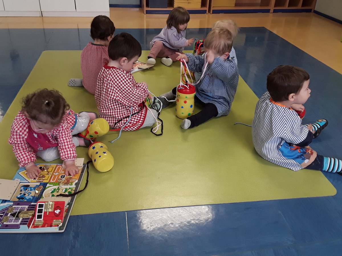 truebaikastetxe's tweet image. Gaur urte bateko umeek Montessori egiteari ekin diote.