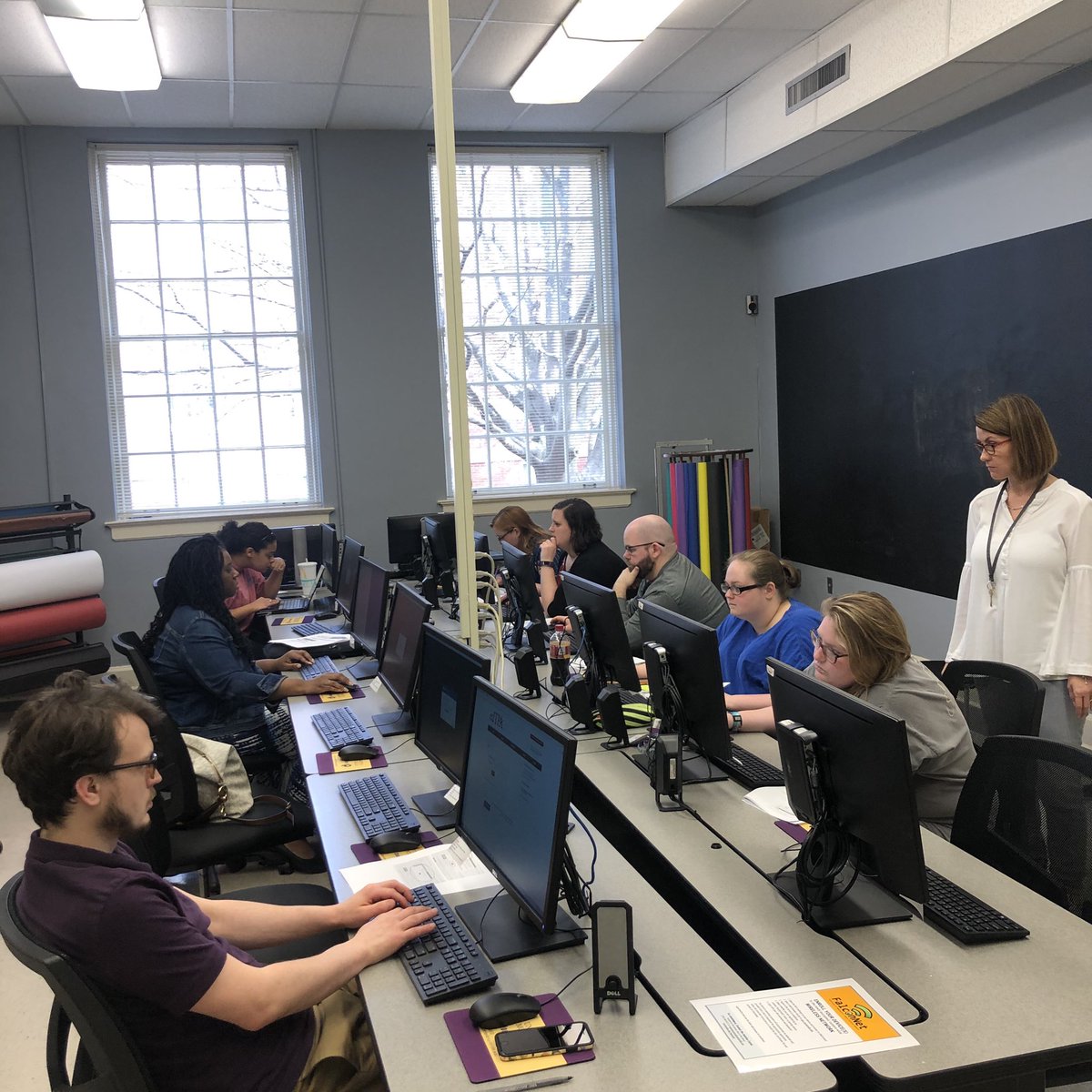 MontevalloTES's tweet photo. We are so proud of how hard our @Montevallo interns have worked to get to their edTPA submission day! Good luck on your submissions! #UMinternsSpring2019 https://t.co/GMvuq7mXfV