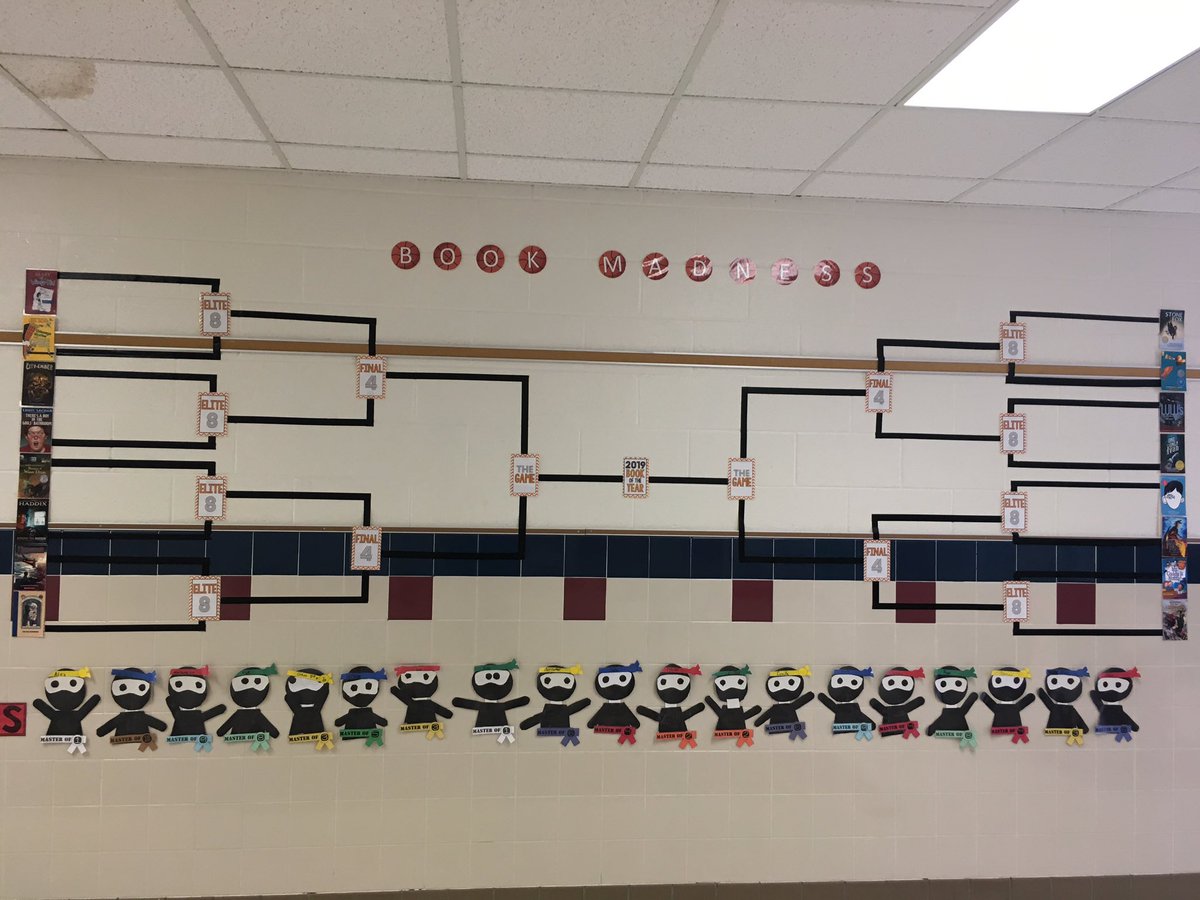 Amy_OliverTech's tweet photo. Students are super excited to find out what book wins our Book Madness tournament #SpottedatLOW #thirdgrade https://t.co/qfvXntoNcf