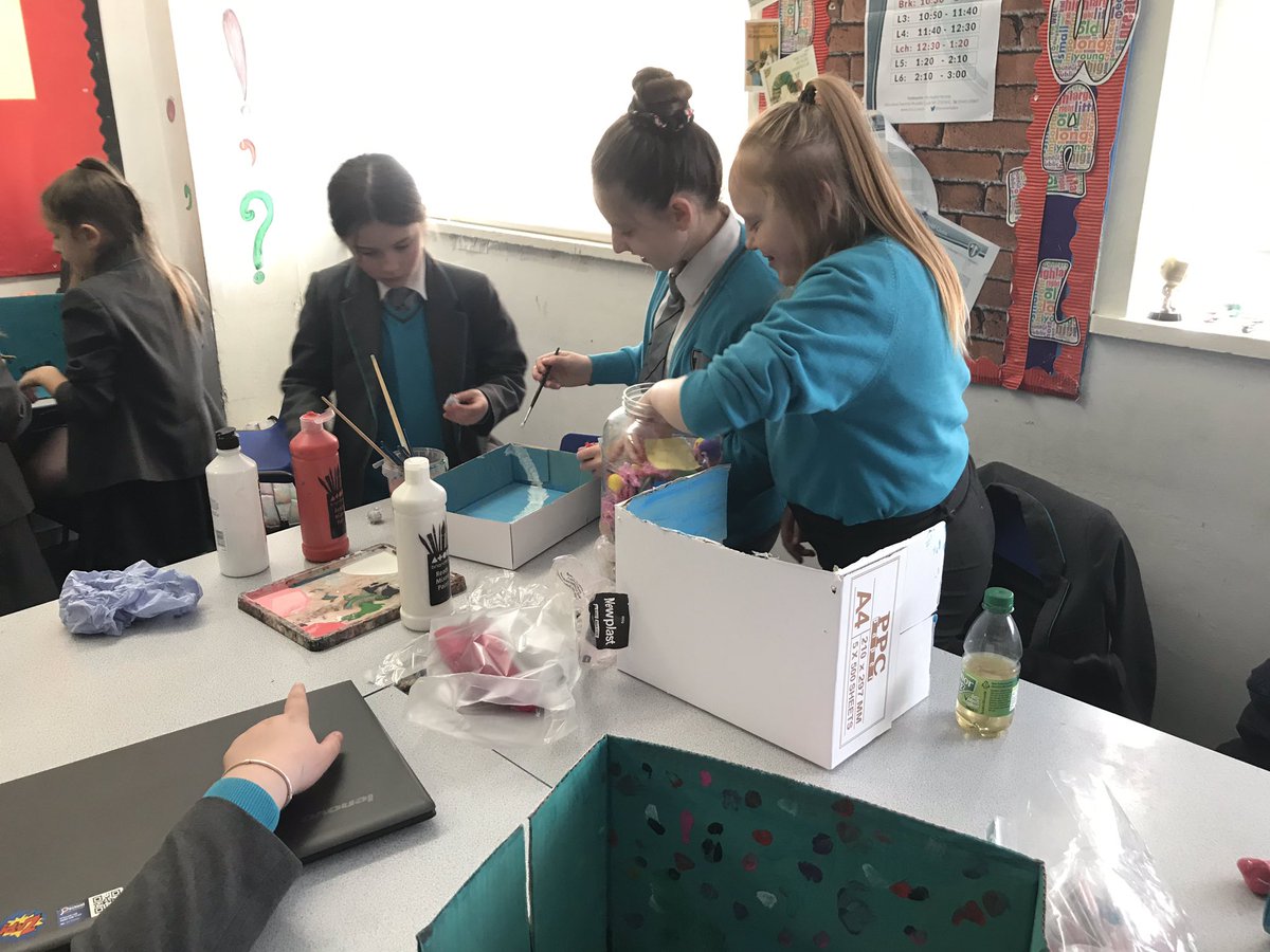 arts_tcs's tweet image. @EnrichmentTCS1 Animation studios busy creating their masterpieces #futureanimators