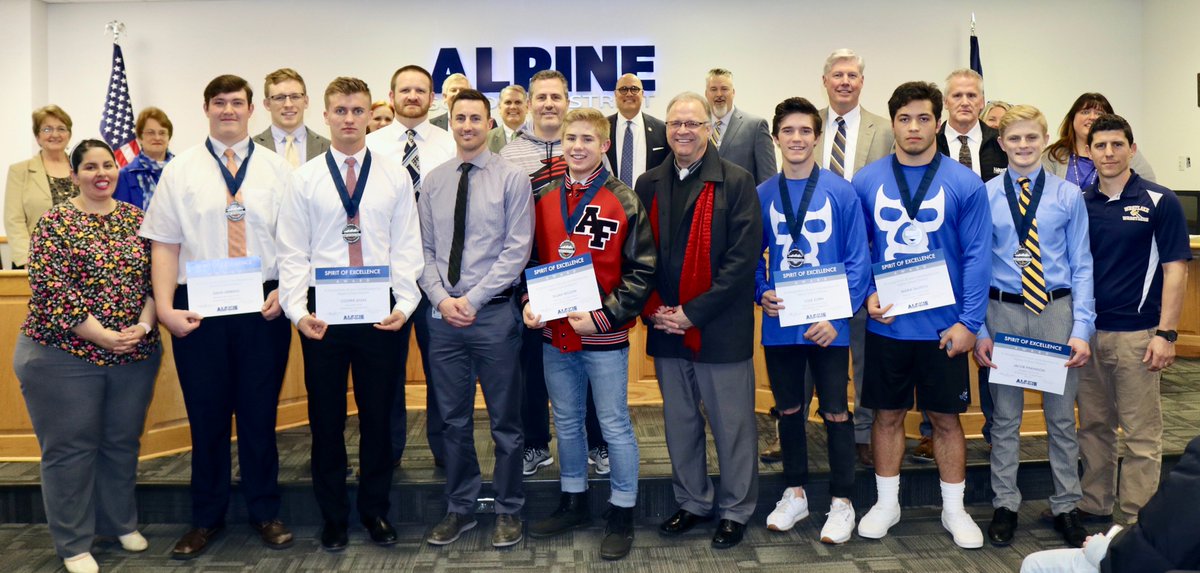 mvhsbruins's tweet image. Congratulations to 4A Division State Champ! David Herring – 285 weight division, who received a Spirt of Alpine Award! #BruinsRiseUP #ASDeveryOne
