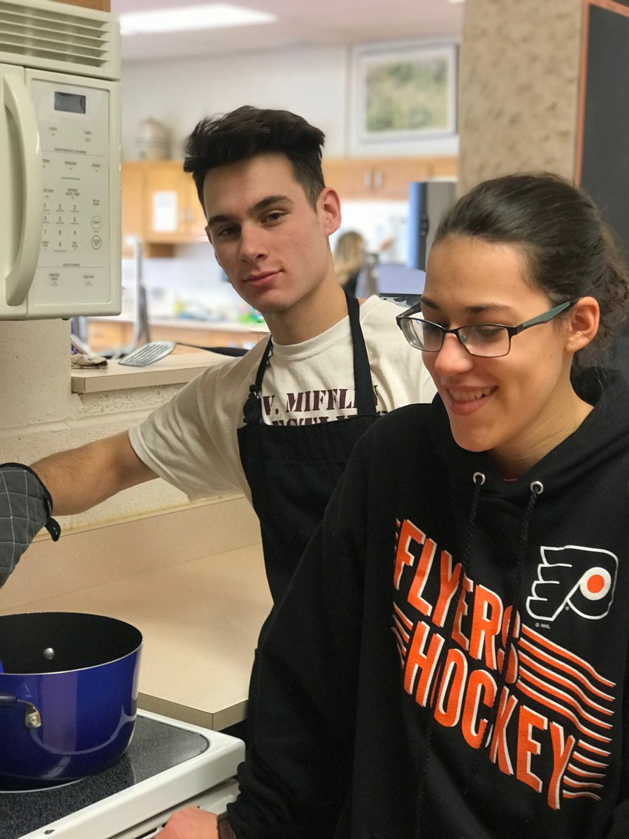 Mrs. Jack's ProFoods class is prepping a chili recipe for Friday's Chili Madness Fundraiser for GM Mini-THON. Stop by Shillington Farmers Market between 12-7 p.m., taste &amp; vote! Tickets are $10 for adults and $5 for students with proceeds going toward <a href="/GmThon/">GM Mini-Thon</a> #mifflinsd