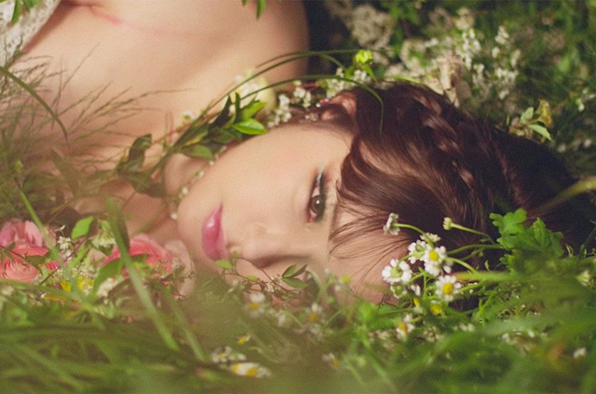 Watch: Park Bom makes long-awaited return with #Spring blbrd.cm/4lYOuG
