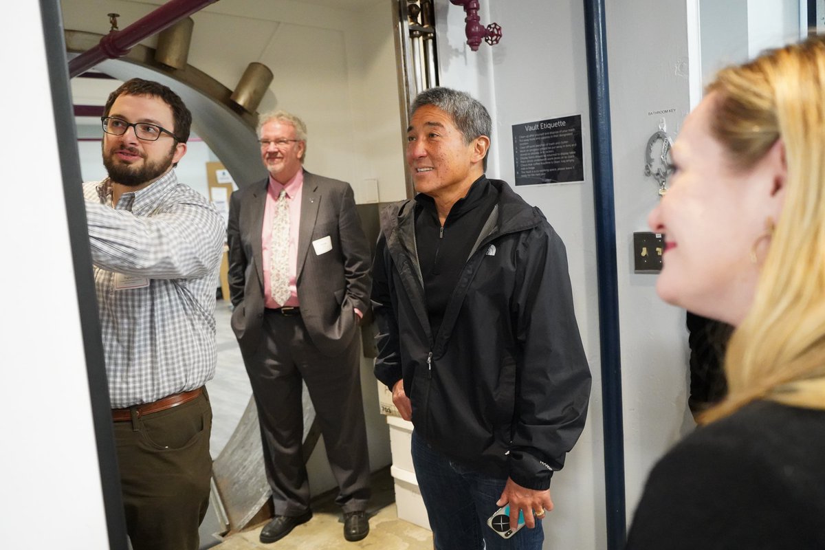 JeffersonUniv's tweet image. Check it out: @GuyKawasaki, former chief evangelist of Apple, takes a tour of Jefferson&apos;s #HealthDesignLab. 👀 #LifeAtJefferson