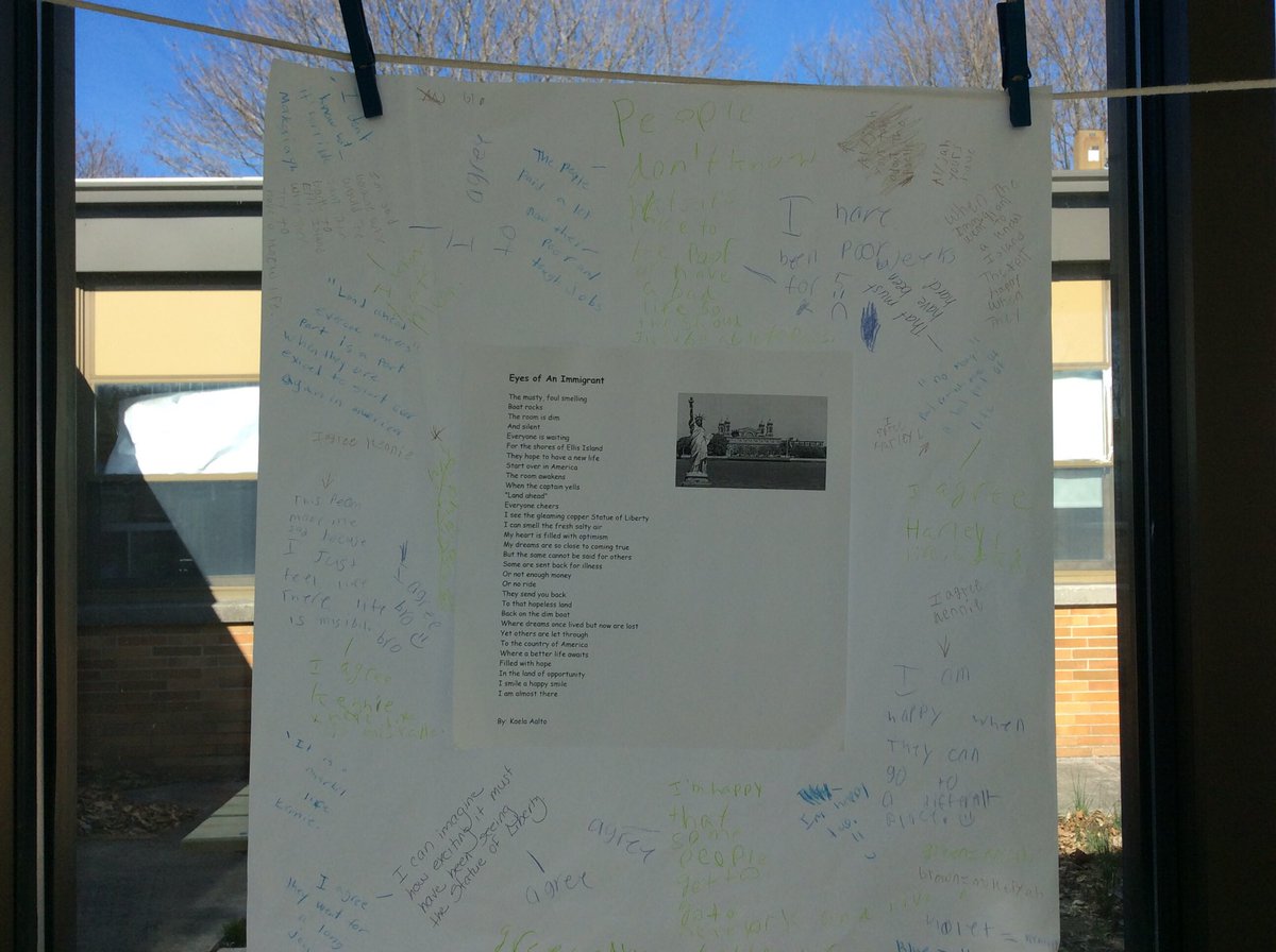 shollis0301's tweet image. ⁦@CSDSenators⁩ ⁦@PamelaH346⁩  3rd and 4th grade ss grappling with poetry and nonfiction articles with text on text task.Way to go Heather Mann! #eastdover #teachingandlearning #csdchat