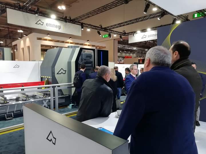 Edilsider_Spa's tweet photo. Che accoglienza a #MADEexpo2019! Presso la Hall 3, stand L01P10 dove il nostro partner #Emmegi sta presentando le sue novità, ci siamo anche noi! 
Venite a trovarci!

Vi ricordiamo che scaricando l'app Emmegi potrete ottenere subito il vostro biglietto omaggio per la fiera! https://t.co/sLDaCA7C7U