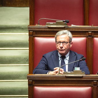 mariololini tweet picture