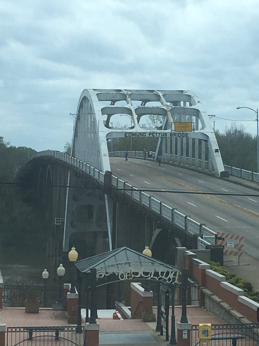 oucivilride's tweet photo. Second/third stops: Interpretive Center and the Edmund Pettus Bridge. @scrippsjschool @OHIOGoGlobal @scrippsjschool @profstewartrk @Scripps_DC #OUCivilRide #ThisCouldBeYourSpringBreak #ScrippsSpringBreak #freedom #makeitDIVERSE https://t.co/nKB97BExAk