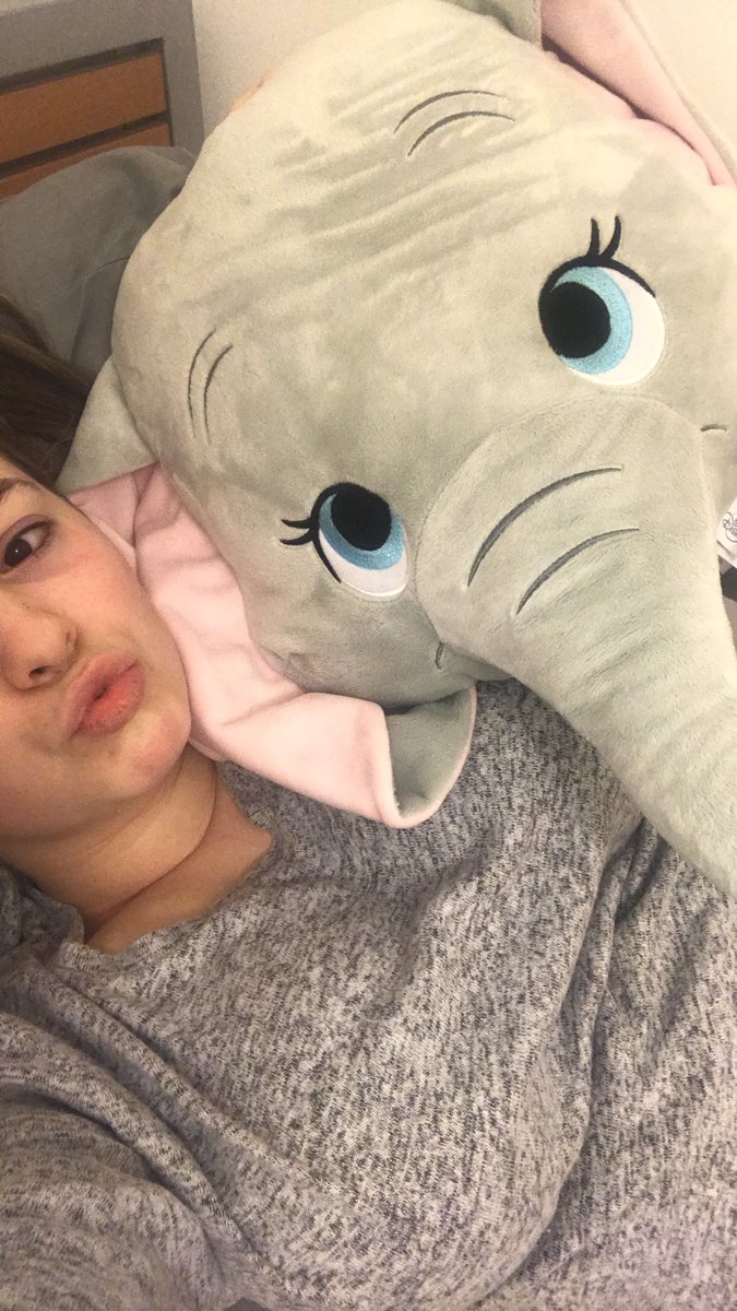 Deni_Davis_'s tweet photo. Who has the bigger ears? Can’t even tell x https://t.co/WURhD3ZOlV