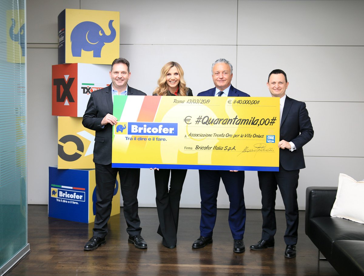 Grazie a tutti i clienti che hanno contribuito insieme a noi
alla raccolta fondi per il "Progetto Home" di <a href="/trentaore/">Trenta Ore</a> per la Vita #onlus
Socio fondatore e testimonial dell'Associazione <a href="/LCuccarini/">Lorella Cuccarini</a>. 
Donati 40.000 euro. 
#donazioni #solidarietà #responsabilitàsociale #bricoferlife