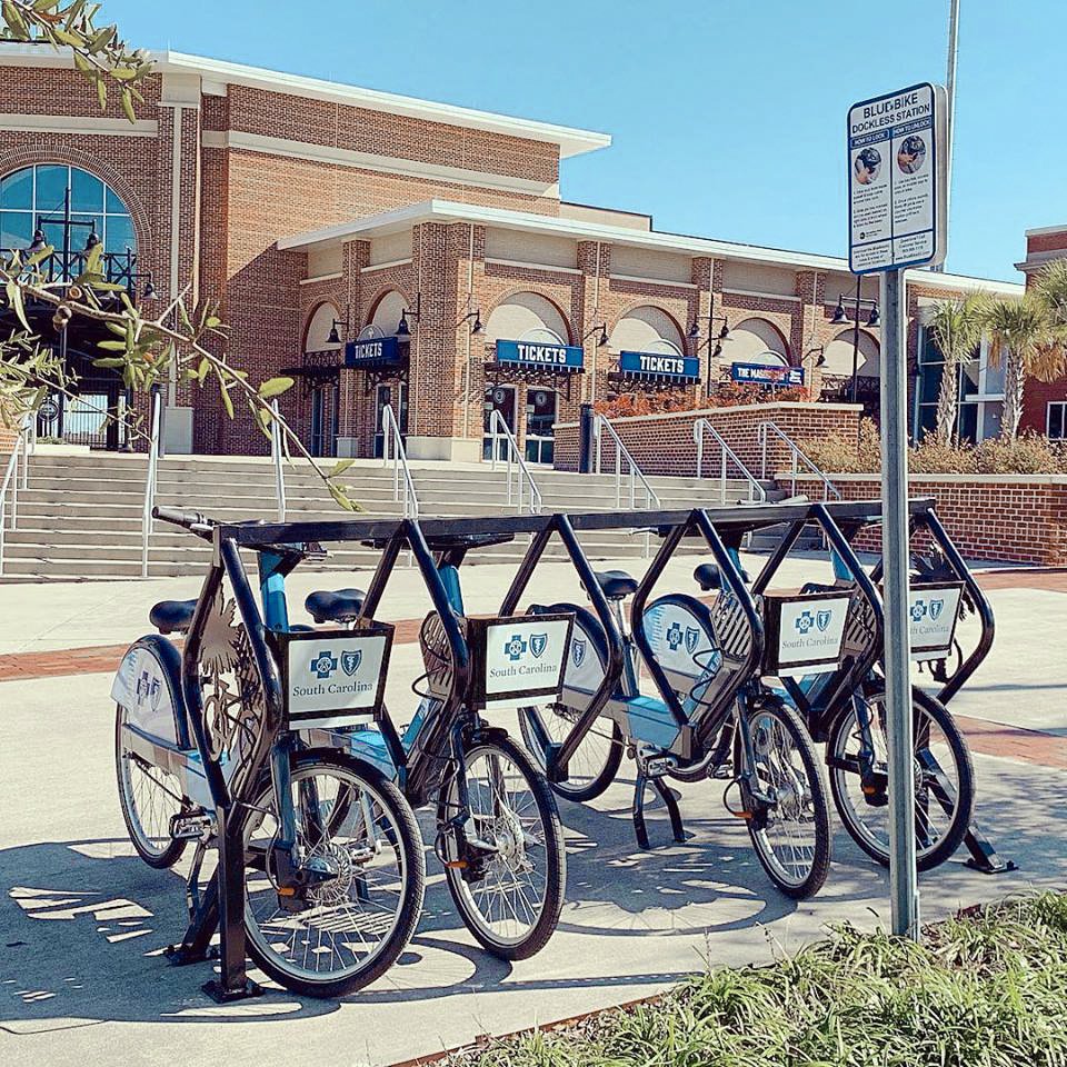 BullStreetSC's tweet photo. With the clocks turned forward, spring has sprung + it's lighter, brighter, and warmer outside β ideal for a #BlueBikeSC ride. We're loving our rides through freshly-paved roads in #BullStreetSC and to other local #RealColumbiaSC hot spots. π·: @BlueBikeSC https://t.co/KjfrNwD31T