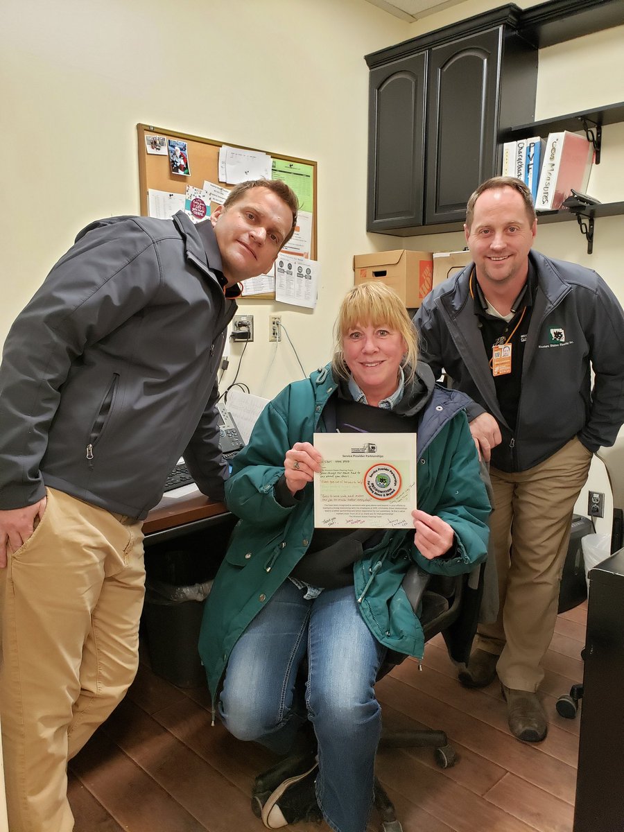 Sheri COS at 8583 Utah was awarded a WSF Partnership Badge today. Many votes from WSF employees for her willingness to always get involved and help take care of customers! Thank you Sheri! (Marshall, Sheri, Gary)
@Devindm3