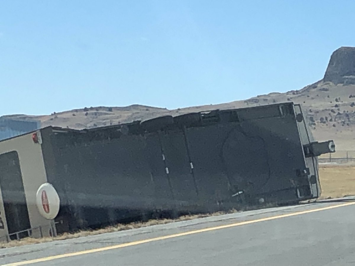 Kristen Currie on Twitter "Major crosswinds toppling semis on I25