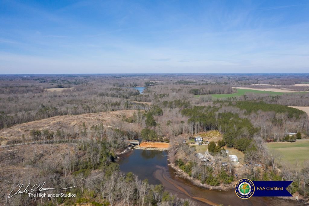 HighlanderFoto's tweet photo. Spring Road in Heathsville is starting to take shape again!  Thanks to @VaDOT and Abernathy Construction for their hard work getting our road back up in running.   #Aerial #Drone #NNK #Heathsville #HurricaneMichael #HighlanderStudios #DJI #FAALicensed #Verifly https://t.co/YqtaLFRYqx
