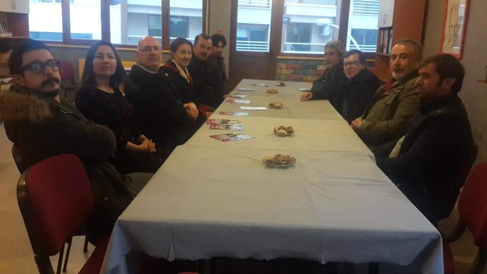 sonmeznaci's tweet photo. Bugün (13 Mart 2019) Akhisar ilçeden sonra Soma ilçeye giderek, sırasıyla Cemevi, Eğitim Sen ve Sosyal Haklar Derneğini ziyaret ettik. 31 Mart için karşılıklı görüşlerimizi paylaştık.
Kararlıyız, umutluyuz, kazanacağız! https://t.co/oUyRCxiYDL
