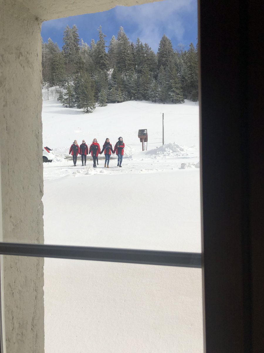 Wonderful day in the snow #Switzerland 🇨🇭#synchro #Synchroskating #wjssc2019 #TeamDeutschland