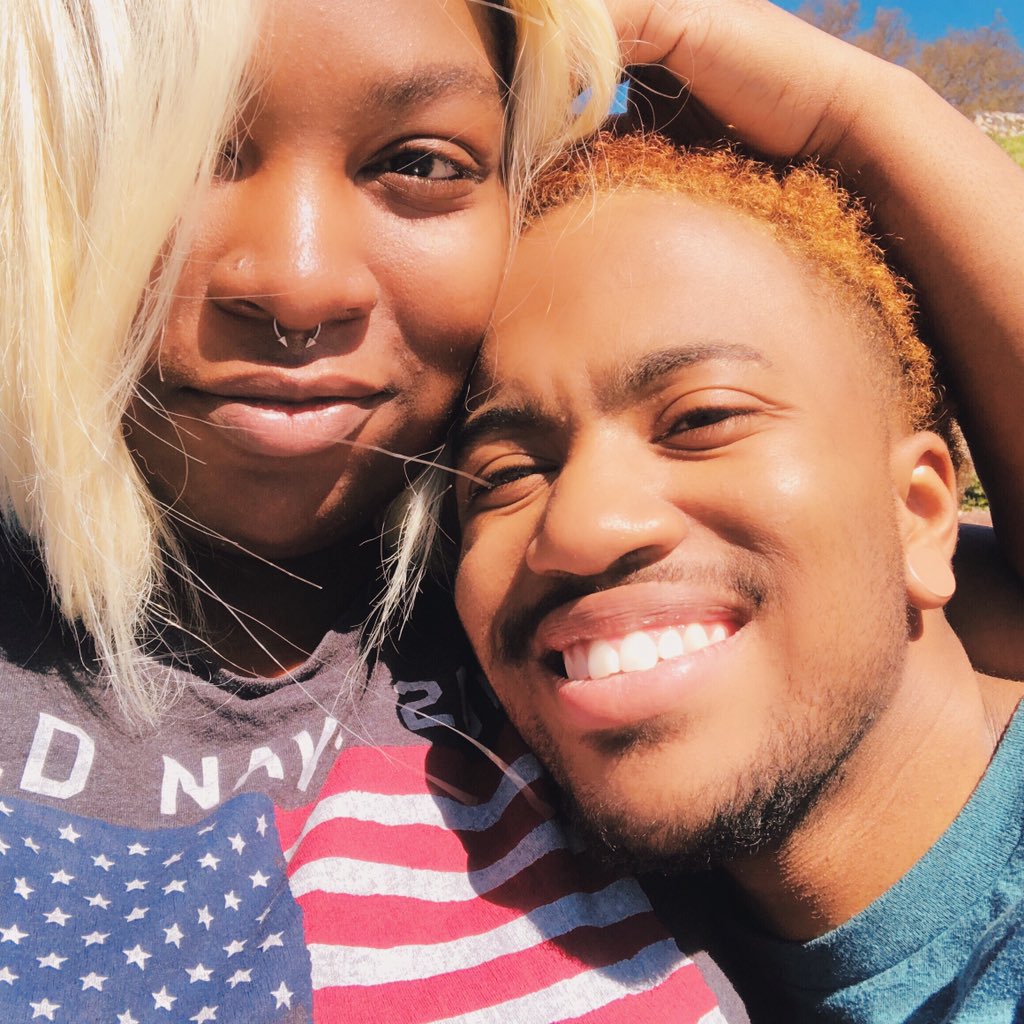 uhparis2's tweet photo. we’re in love and camping ⛺️ https://t.co/vm87WNz5a2