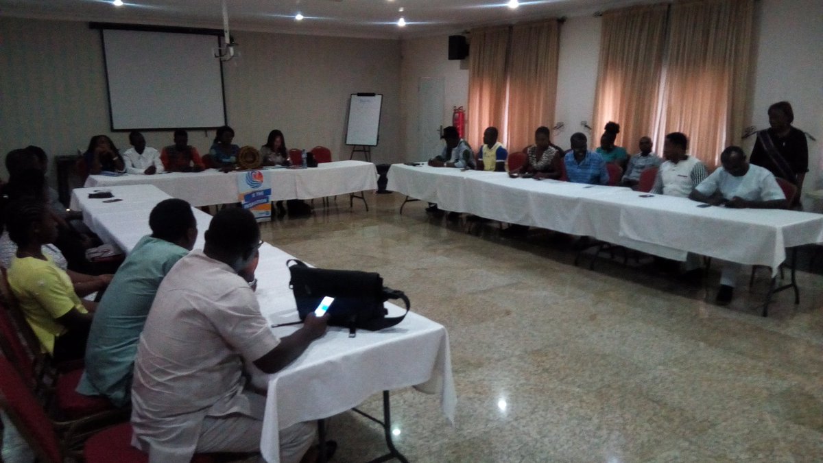 JudeBaba69's tweet photo. #HappeningNow
Rotaractors in a Joint Fellowship with the Rotary Club of Makurdi.

#WorldRotaractWeek https://t.co/qBo9gWAEBw