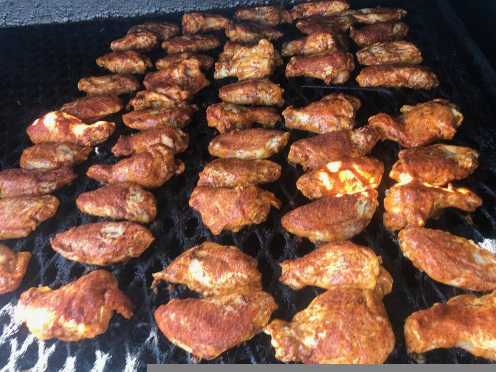coursonsbbq's tweet photo. Come try our spicy smoked wings served with a side of tangy Alabama white bbq sauce! https://t.co/IA8kP9jNP4