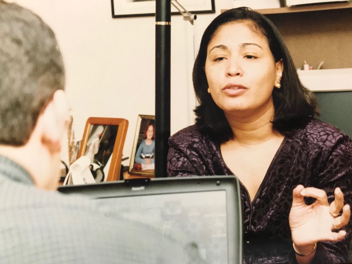 ALDIACEO's tweet photo. This is my first press interview w @MariaQSanchez many, MANY years ago.
@ALDIANews welcomes her back tomorrow to a timely #ALDIATalks at a much comfortable @ALDIANews Room on Market Street W.
(Photos from @ALDIANews Copyrighted Archives;). https://t.co/4QUF8rNeoF