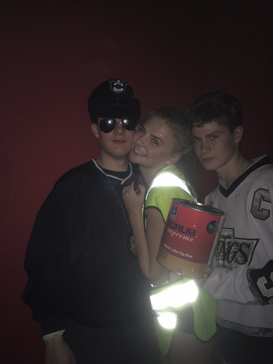 gregmcquade15's tweet photo. Happy birthday, dawg @smi22y https://t.co/GwgDoHVgxa