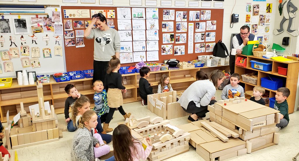 JuliaGoggi's tweet image. Session two of today's Block Play visit from City &amp;amp; Country School. #blockplay #carolinepratt #constructivistlearning  @WPSSicomac @wyckoffschools @iGraceWhite