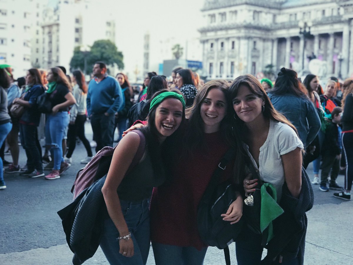 NinaSiimonettii's tweet photo. Las amo mi pequeñas @DelfyAlzamendi y lurde son lo máximo ❤❤ https://t.co/b0P16eh1ir