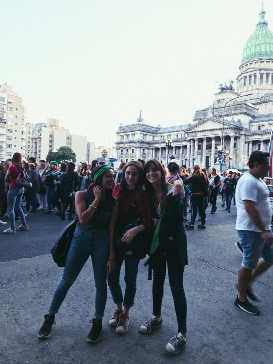 NinaSiimonettii's tweet photo. Las amo mi pequeñas @DelfyAlzamendi y lurde son lo máximo ❤❤ https://t.co/b0P16eh1ir