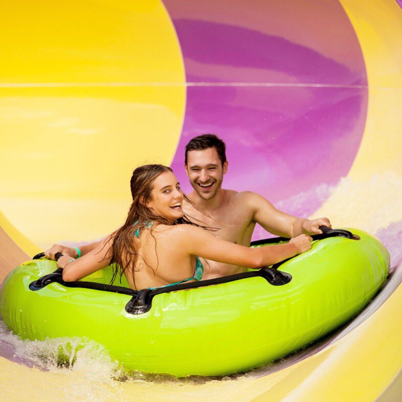 Which way do you prefer to ride? Backwards or Forwards? #wetnwildlv