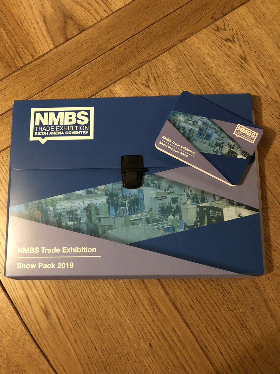 georgetufts's tweet image. @NationalMerch Show Pack has arrived 👍 looking good Sam, Dean and all those involved 😊 @handbcomManager