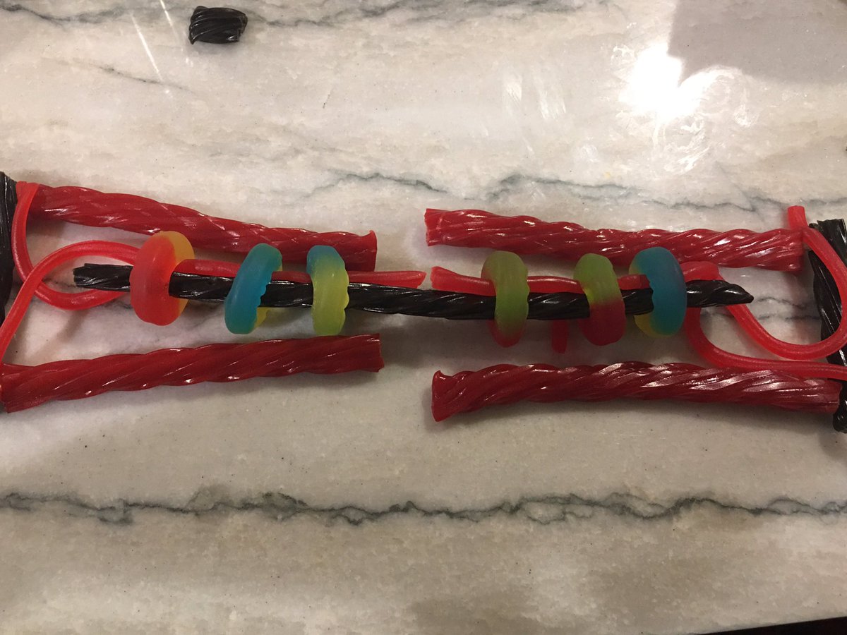 UvaM3Lab's tweet image. What do you think of this new innovative approach to model sarcomeres?  @VLMurrayElem students created these  #musclemodels of the #slidingfilamenttheory #STEMeducation