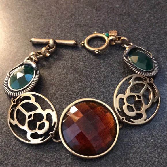 JenLovesJava1's tweet image. So good I had to share! Check out all the items I'm loving on @Poshmarkapp #poshmark #fashion #style #shopmycloset #drmartens #dianevonfurstenberg #luckybrand: posh.mk/YZCofelr1U