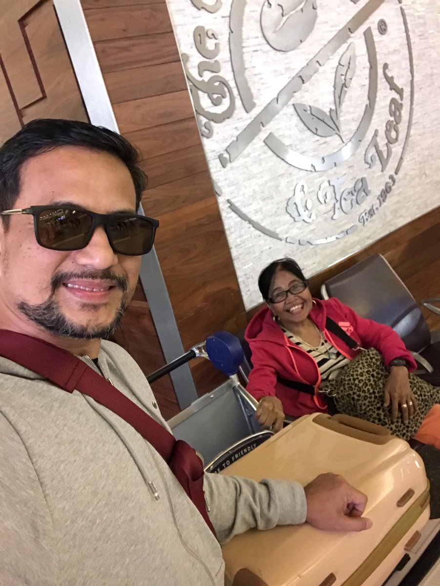 Oral___B's tweet photo. Mommy Ne is soo happy and excited to see Daddy Egay 😊 #SiblingsReunited https://t.co/BgvfnnGM3a