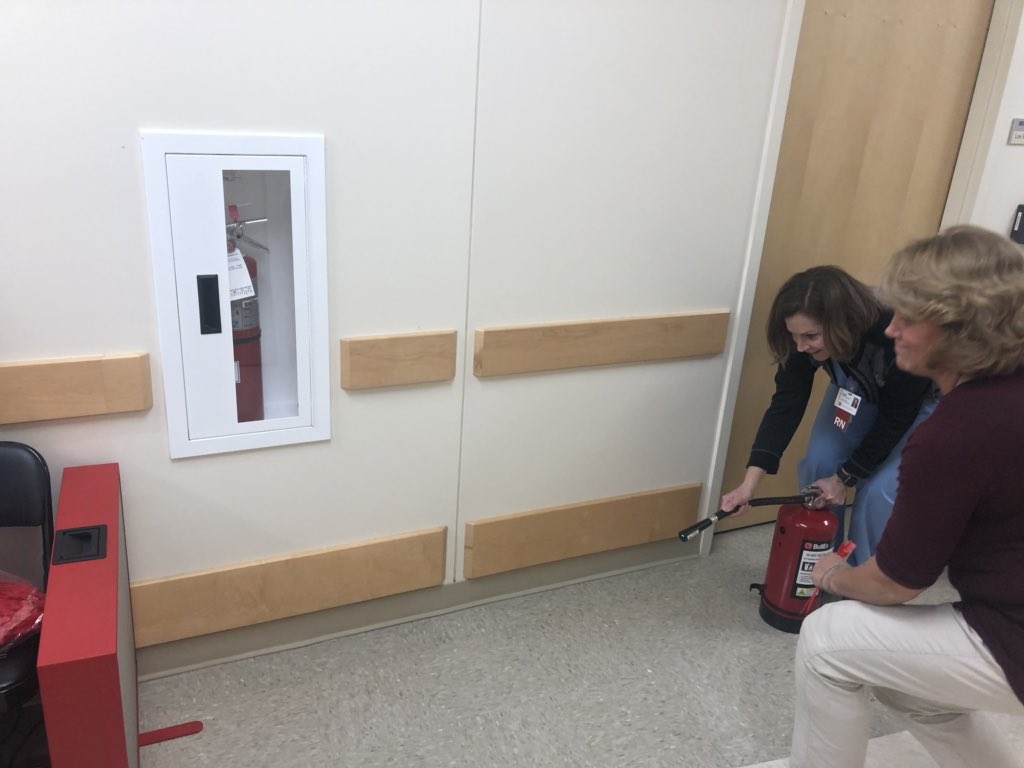 emburnett215's tweet photo. Today’s Employee Safety Expo was a success! Our Safety Advocates and volunteers made this a fun and interactive day for safety learning.   Looking forward to tonight’s Expo!@RileyChildrens #RileyValues #PSAW19 @IUHealthTeam https://t.co/jTysGpywLD