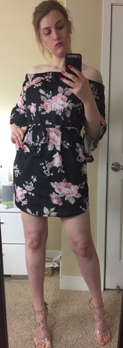 Watch Nikki Winters's leaked NSFW photo on TwXstars