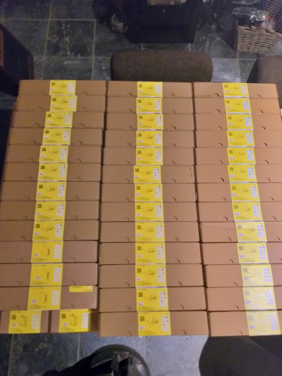 RUVOENK's tweet photo. Volgende week beginnen we aan het installeren van een toegang controle in een hotel, dit systeem van @evvanederland Xesar zal worden geïnstalleerd in de 3.0 online versie. In dit hotel gaan we 35 deuren monteren met de Xesar deurkruk  en 3x wandlezer. https://t.co/35XD7Mmlyd
