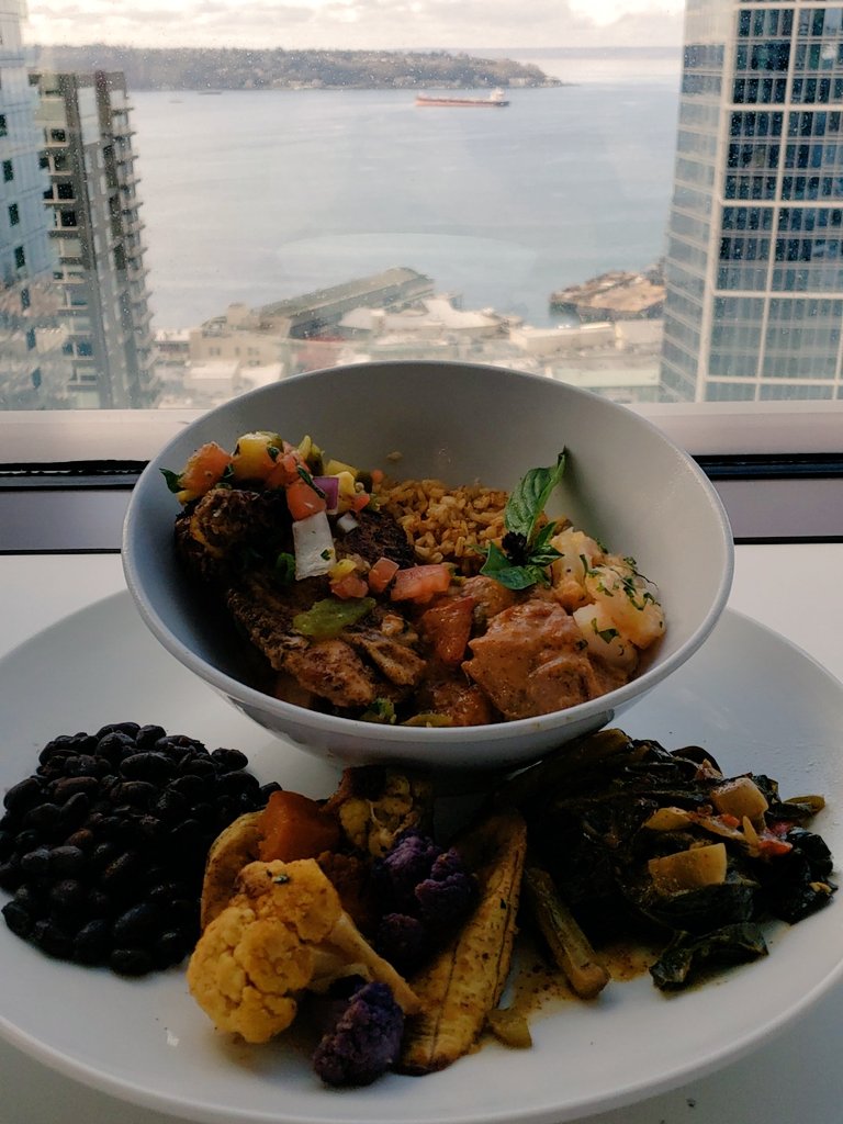 TweetlessinSEA's tweet photo. #creativity 
Caribbean gumbo: Coconut base with 3 types of sausage and chicken.
Charred chilies and pineapple salsa.
Roasted plantains with carnival cauliflower.
Tequila lime shrimp with fresh mango puree and thai basil. https://t.co/1msbjvcjqj