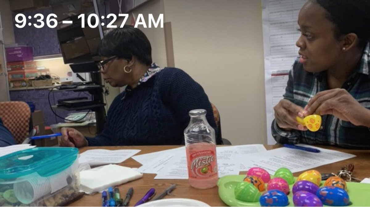 Christy95700541's tweet photo. @urbanesc ELA Coach Pam Groach with @IamCPS teachers at South Avondale and @CPS_BondHill modeling an “Escape Room” poetry lesson. #HCESCCUES #CPSandMe https://t.co/8FaVfNME2Q
