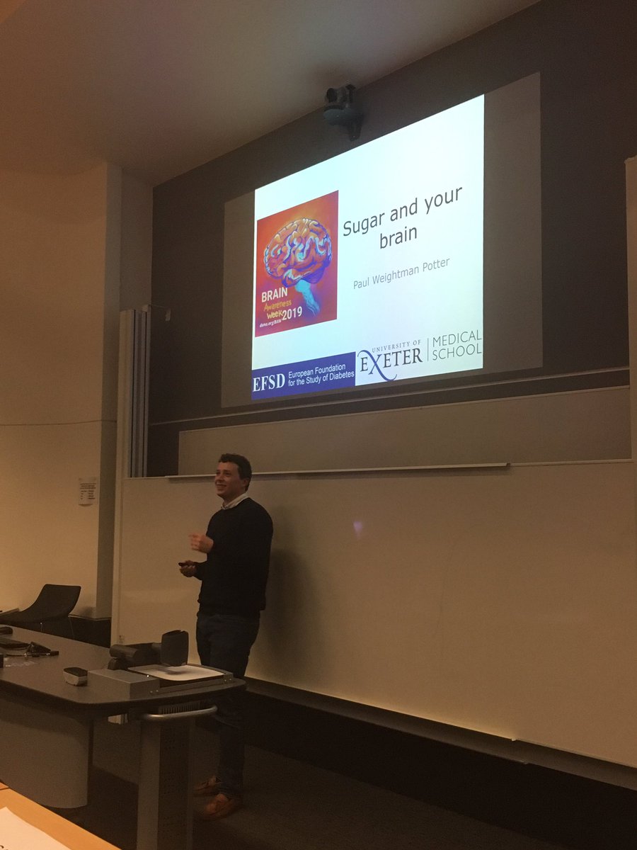 DrSorayaM's tweet photo. @PaulWP_ Giving us some sugar sass, discussing how our brain handles sugar. #BAWExeter https://t.co/egCTXJpTGo