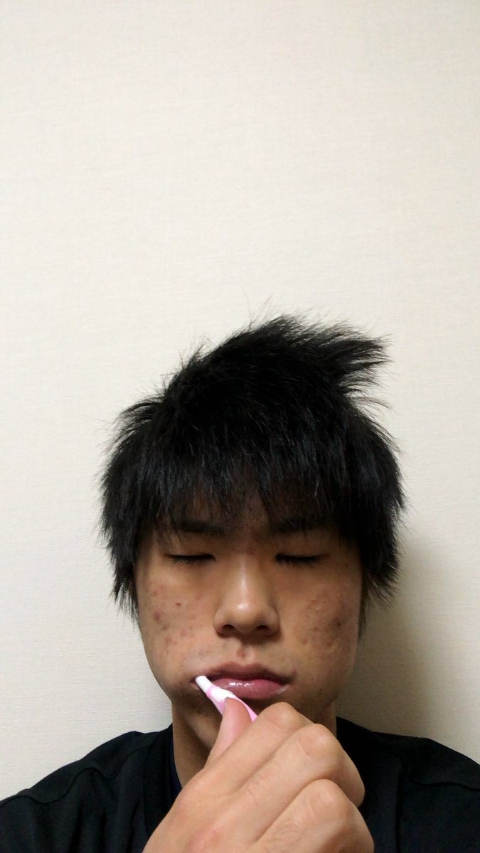 hubbc2019's tweet photo. 【名前】石川仁護
【学年】2年 経済
【出身】北見北斗(北海道)
【ポジション】SF
  「僕なんて全然ダメです。」一見謙虚に見える彼は我がチームのエース。エースだとわかっていながらあえて謙遜する彼は痛いといったらありゃしない。彼の謙遜は建前です。ホントは心の底からナルシスト。 https://t.co/BnZDCnSSIl