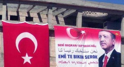 TalhaCelik's tweet photo. @netanyahu Here is #Diyarbakır #Turkey.
Ten thousands of our #Kurdish citizens welcome #Erdogan.

20 million #Kurds (more than #jews in the world) are living in #peace in #Turkey.
We all #Muslims #Christians #Jews etc. are living in peace in Turkey.

#WeAreErdogan #FreePalestine
#Turkey https://t.co/266MyimoUJ