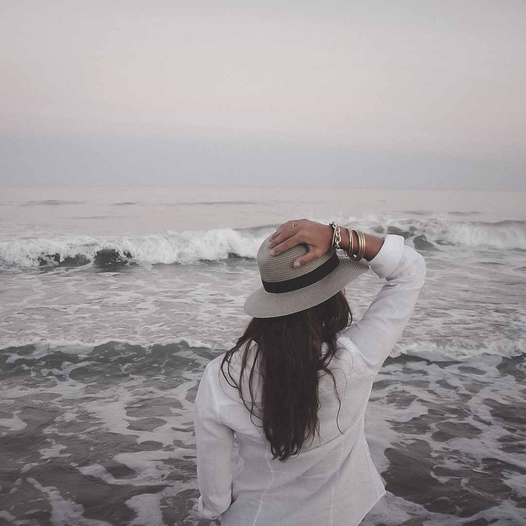 CozyDetailz's tweet photo. 🌊When you want some alone time, where do you usually go?
#cozydetailz #goodvibes #accessorieshandmade #youonlyliveonce #letsgoplaces
#love #photooftheday #like4like #tbt #followme #picoftheday #followrepost #friends #lovemylife #relax #relaxtime #relaxmode #relaxday https://t.co/jBXqRKHEhV