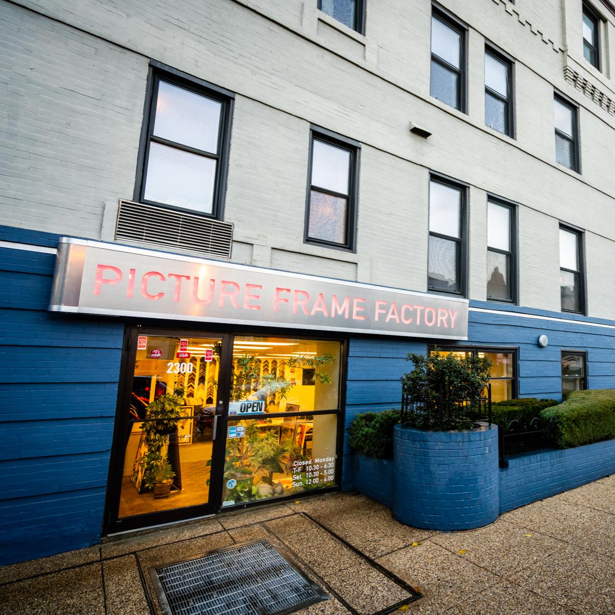PictureFrameDC's tweet photo. Whether its your first visit or your hundredth, we’re here to make you feel like family. https://t.co/qlRG86jn8x