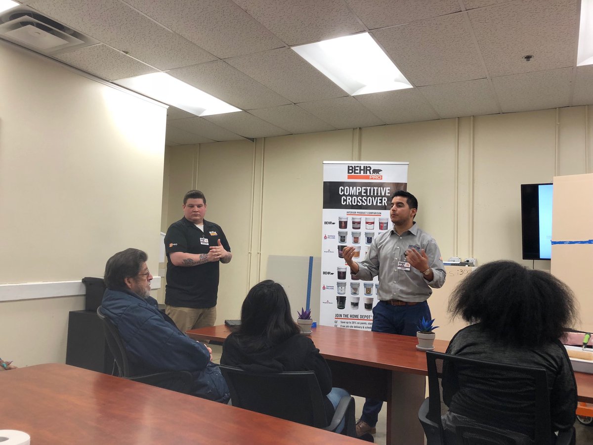 caseyo_behr's tweet image. Great Pro Paint Training Today With Pro &amp;amp; Paint Associates On The Corner Of 47th &amp;amp; Western!!! Thank you ⁦@ghutch1988⁩ ⁦@HomeDepot1986⁩ ⁦@KevinOBoyleHD⁩ ⁦@ezzyavila⁩ for the support!!! ⁦@ScottRud1⁩