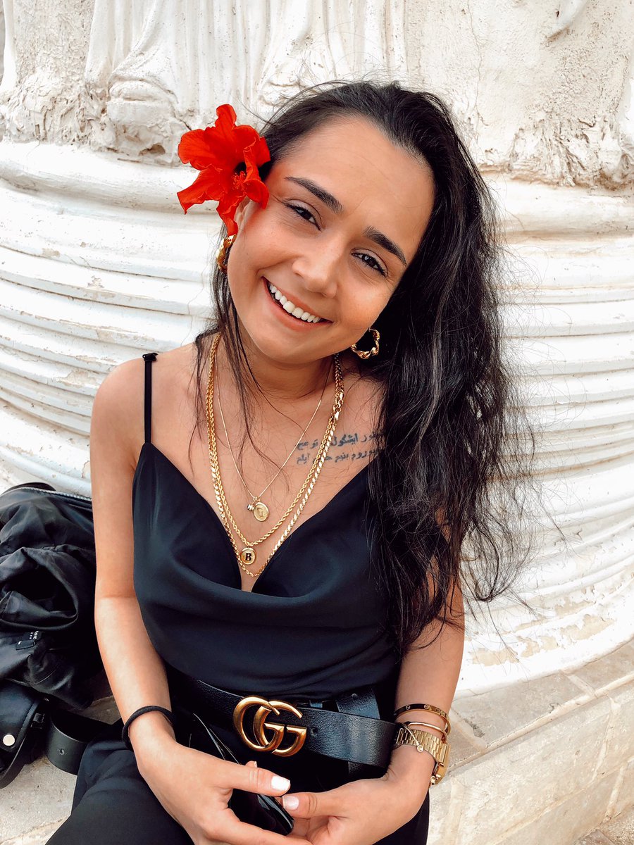 GGokyildizz's tweet photo. 🌺 #mood https://t.co/kjAZyBUenY